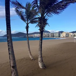 https://las-canteras-hierro-1.in-canary-islands.com