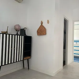 https://apartamento-de-diseno-en-la-playa.1costadelsol.com
